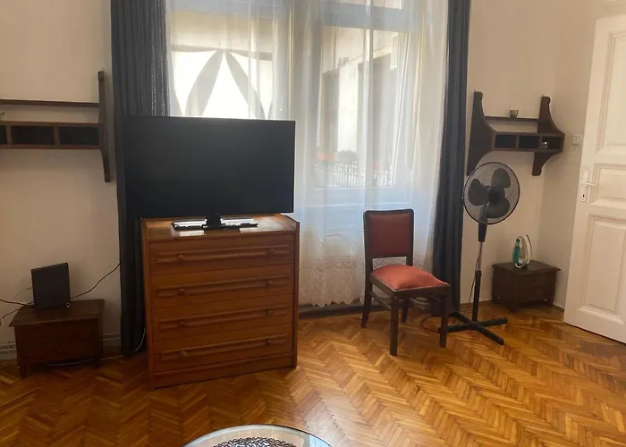Oasis One Bedroom For Renting *
