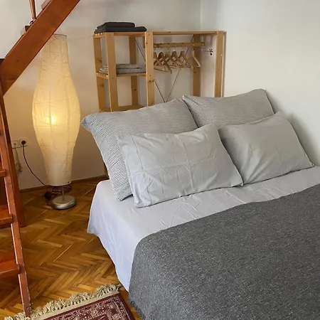 Oasis One Bedroom For Renting *